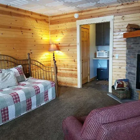 Amish Blessings Cabins-2