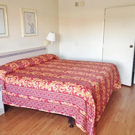 Americas Best Value Inn Tucker-3