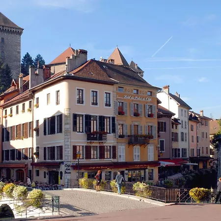 Hotel Du Palais De L'Isle-3