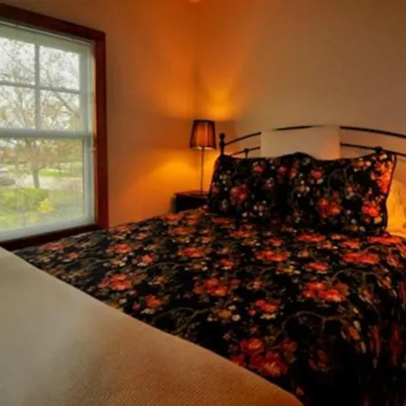 Baxter House Bed & Breakfast And Apartment-3
