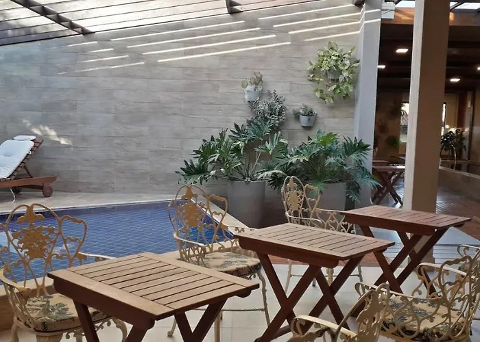 Tapindare Hotel