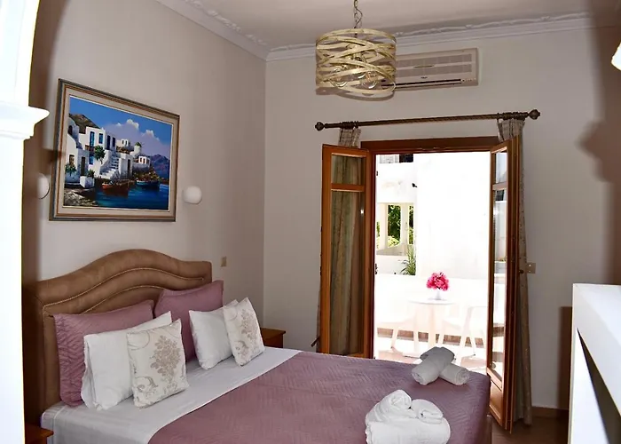 Minoa Hotel