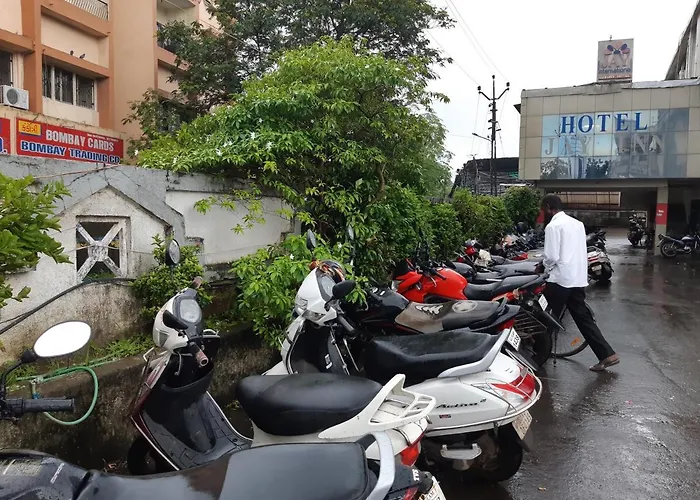 Hotel Jay International