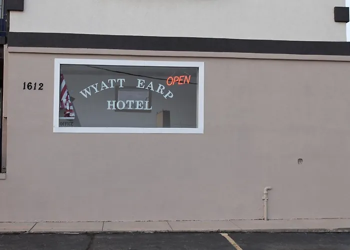 Wyatt Earp Hotel