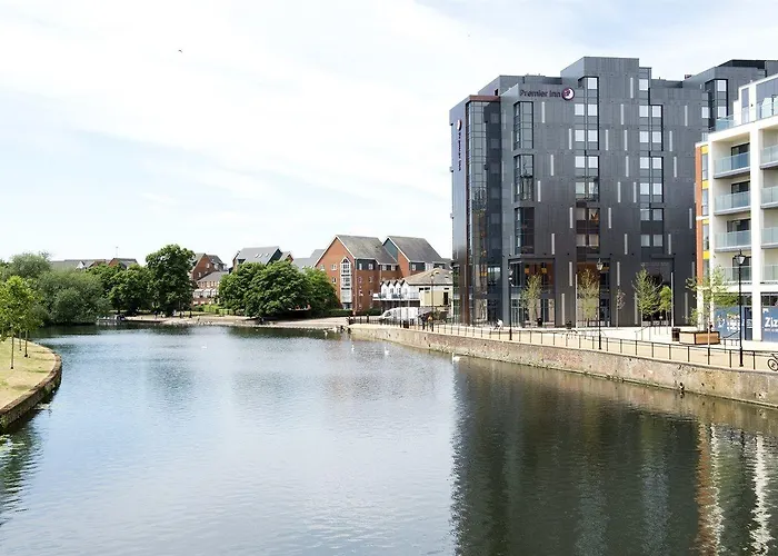 Premier Inn Bedford Town Centre