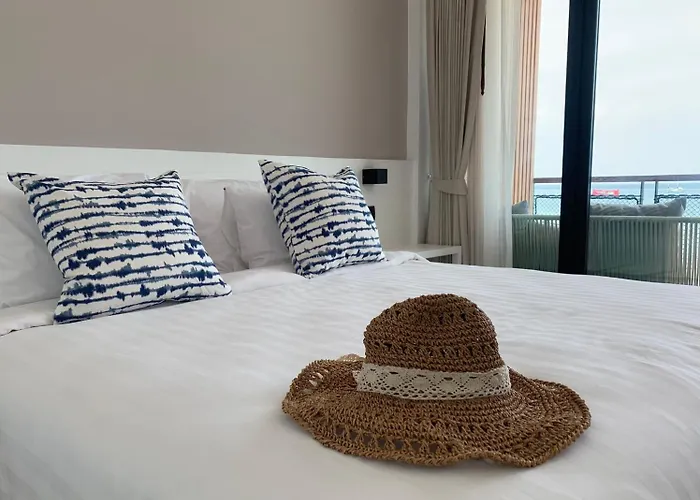 Blue Tao Beach Hotel - Sha Plus