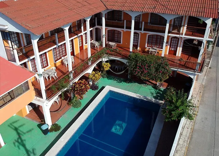 Don Luis Hostal - Sucursal Galeana - Tecolutla