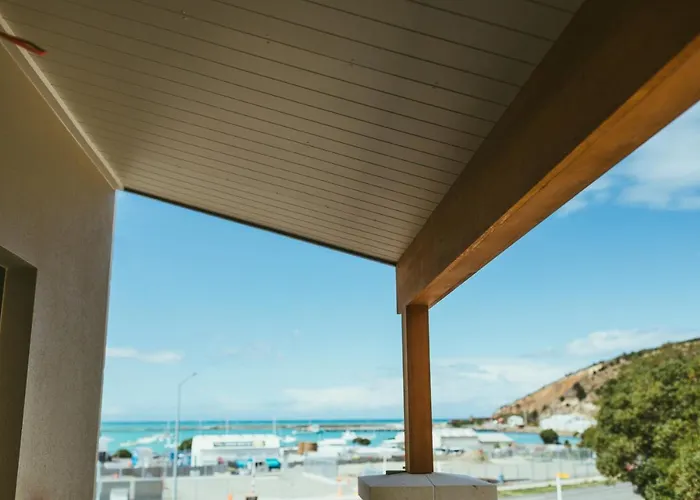 Mariner Suites
