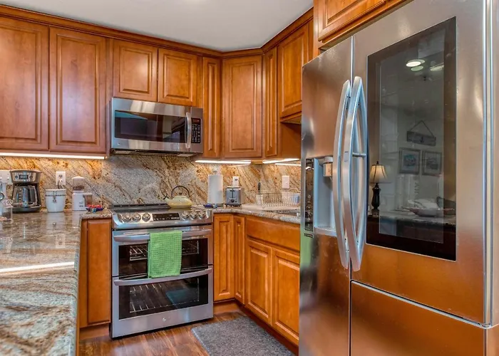 East Condo #202