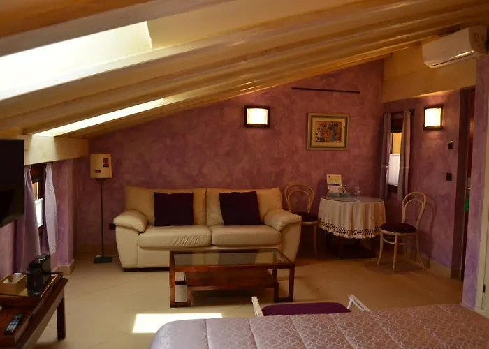 Hotel La Beltraneja Buitrago del Lozoya