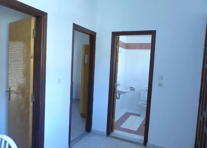 Marianthi Studios & Apartments
