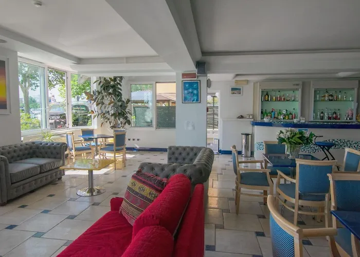 Hotel Bristol - A 30 Mt Dalla Spiaggia