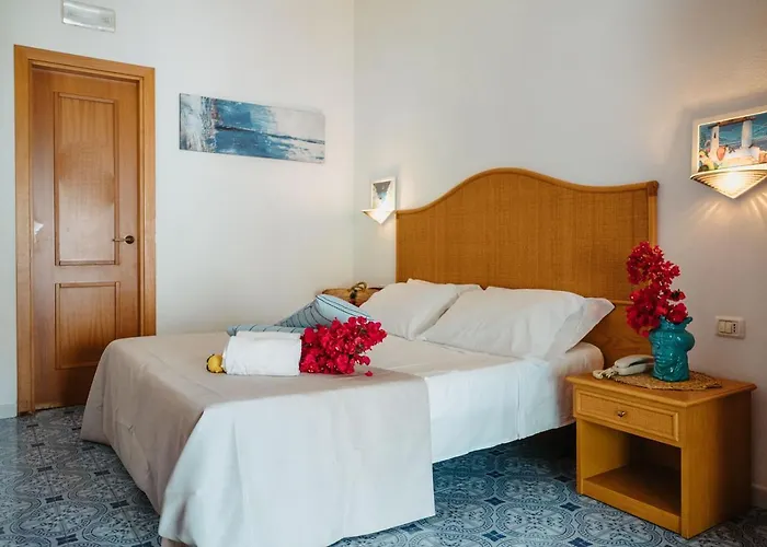 Hotel Rojas