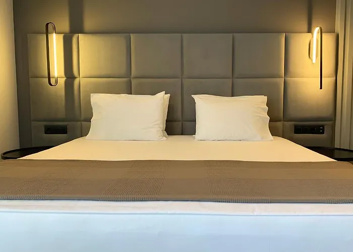 Artnest Boutique Hotel & Suites