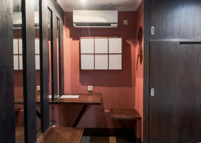 Reddoorz Near Waterboom Lippo Cikarang