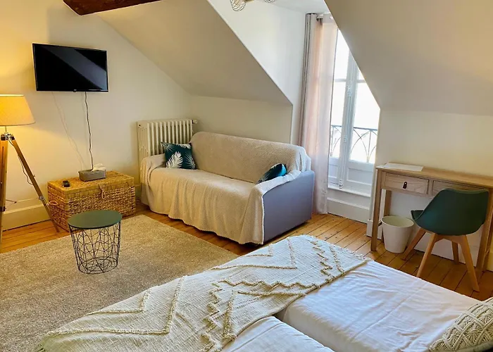 Logis Hotel La Tourelle Du Beffroi
