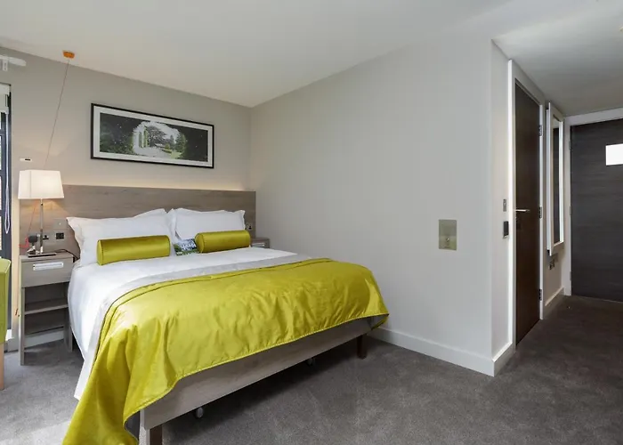 Greenlands Hotel