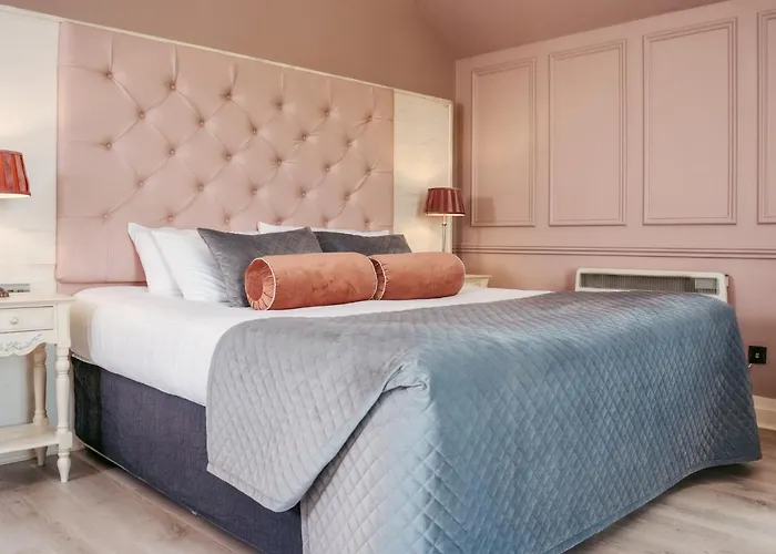 Westport Country Lodge Hotel