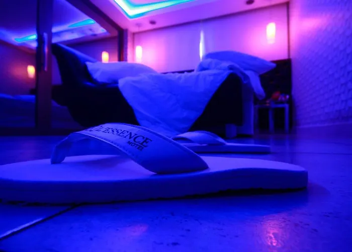 Lessence Motel