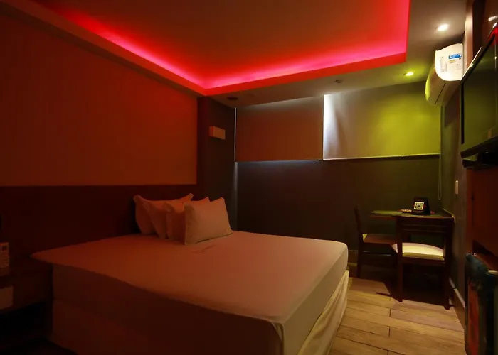 Lessence Motel