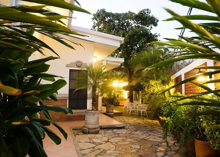 Hotel El Almendro
