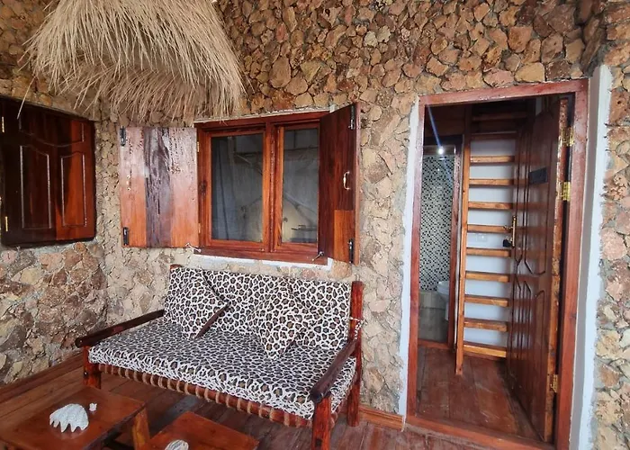 Salama & Mbuyuni Bungalows