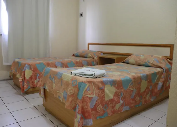 Tahen Hotel
