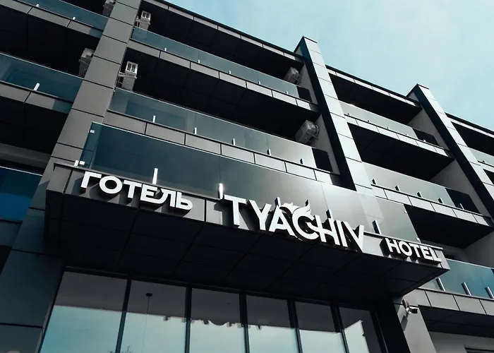 Готель Тячів