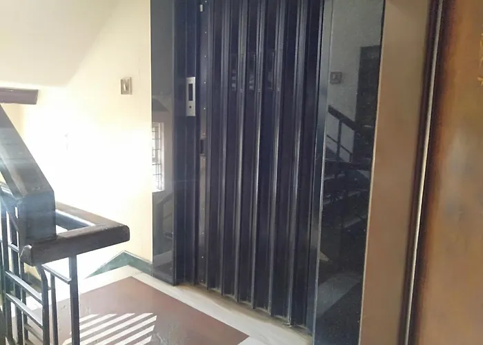 Hotel Shiv Sangram