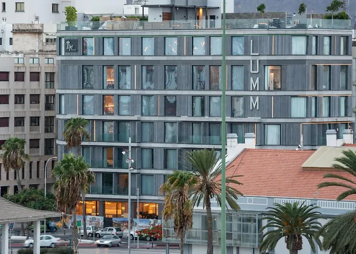 Hotel LIVVO Lumm