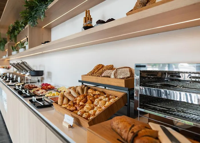 Hotel LIVVO Lumm
