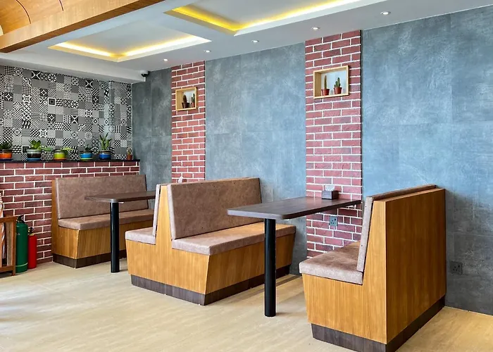 Triton Prestige Seaview And Spa