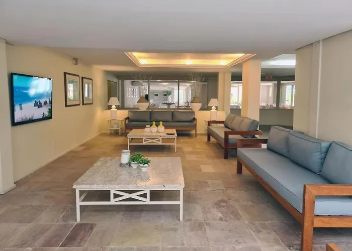 Praia Brava Hotel