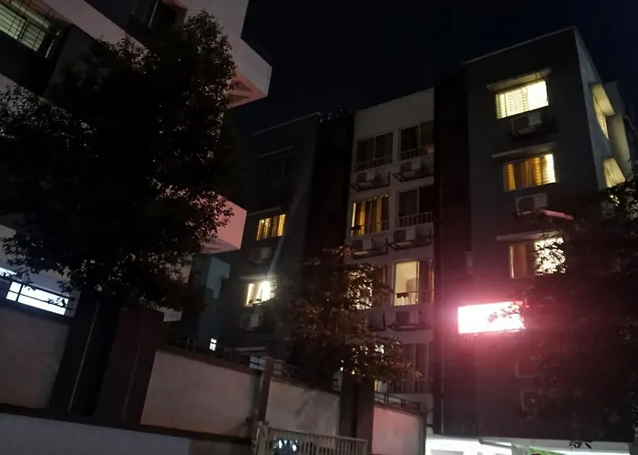 Itsy Hotels Ay Plus Hotels