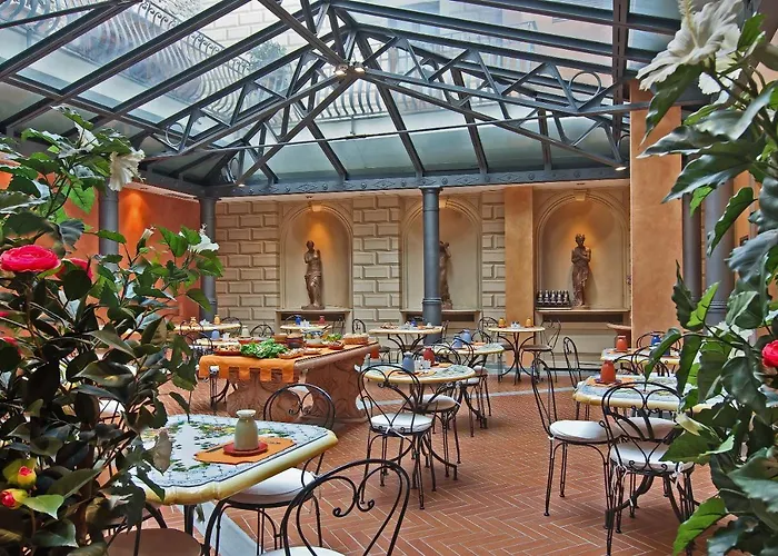 Hotel Alba Palace