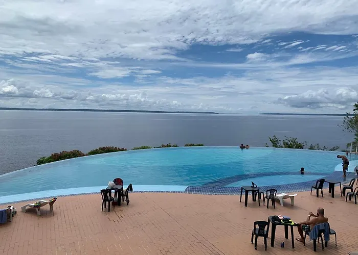 Tropical Executive Hotel