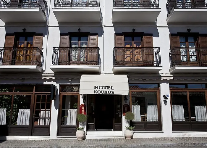 Kouros Hotel