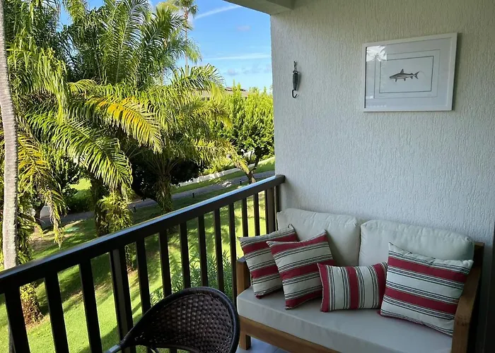 Beach Class Resort 2 quartos Muro Alto BMS