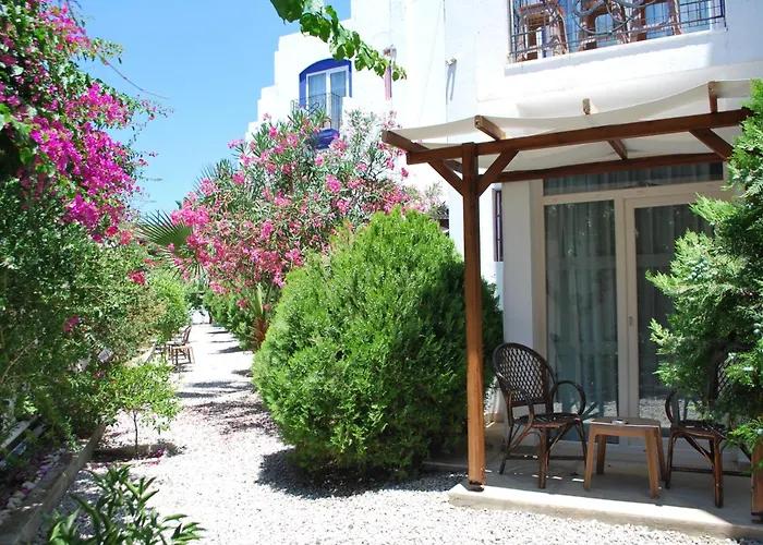 Serpina Hotel (Adults Only)