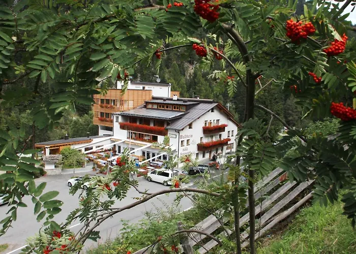 Hotel Restaurant Waldheim Martello