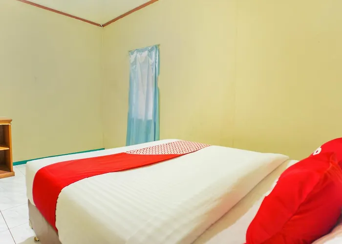 Oyo 2180 Vina Vira Hotel