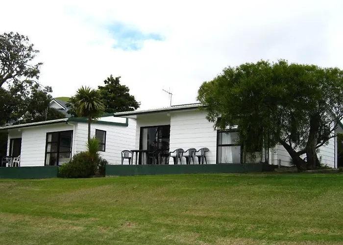 Opononi Hotel