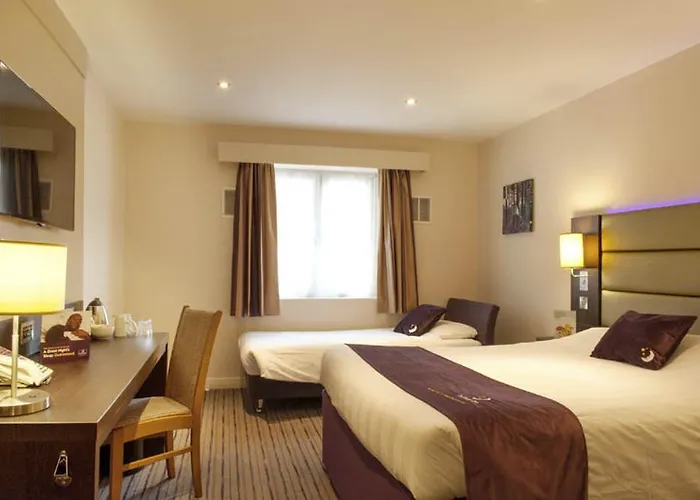 Premier Inn Macclesfield North
