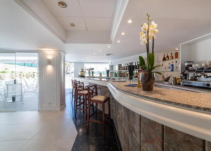 Reverence Life Hotel - Adults Only