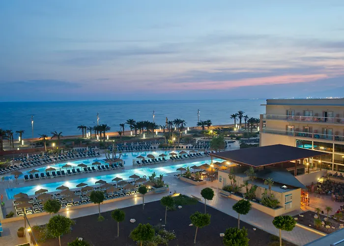 Cabogata Beach Hotel