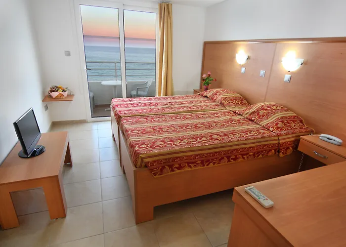 Ilyssion Hotel