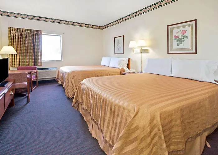 Travelodge By Wyndham St. Louis