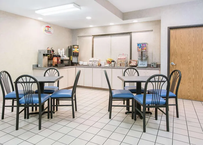 Super 8 By Wyndham Garland North Dallas Area