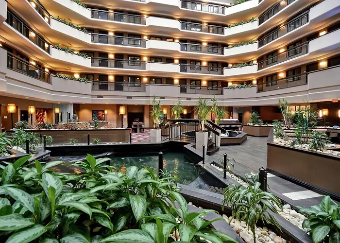 Embassy Suites By Hilton Dulles Airport
