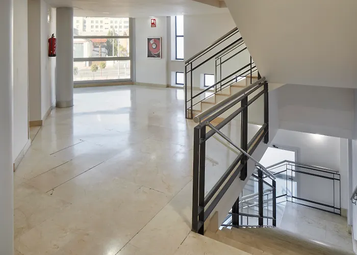 Hotel Logroño Avda de Madrid 25